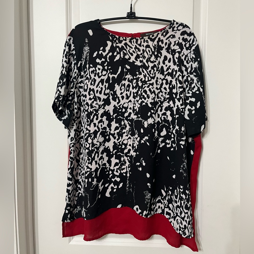 Chic Black and Red Women's Top